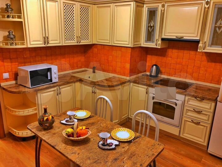 2-к. квартира, 62 м², 8/10 эт.