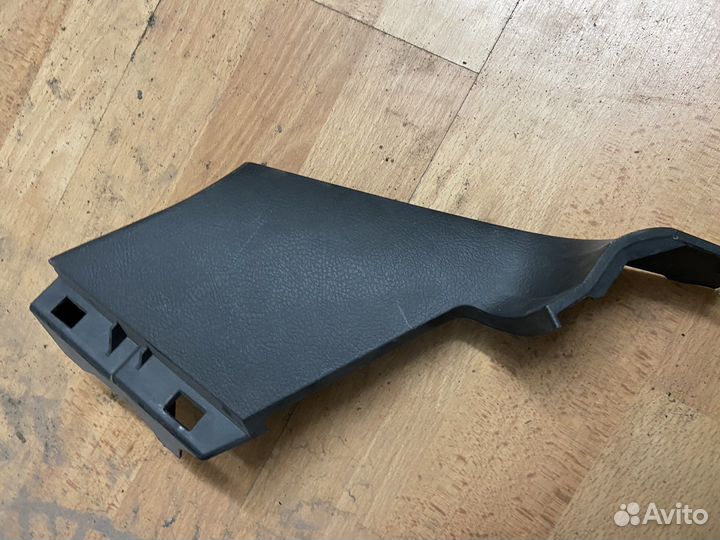 Обшивка стойки задней правой тойота корола