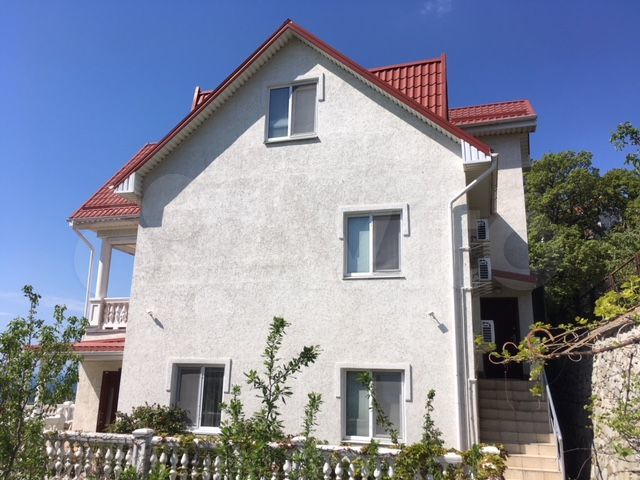 Дом 250 м² на участке 11 сот.