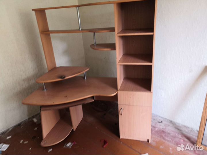 Компьютерный стол