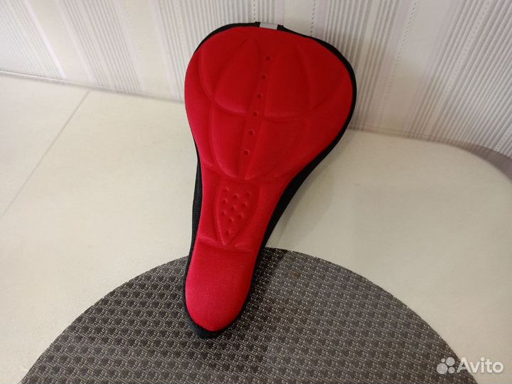 Седло для велосипеда с чехлом