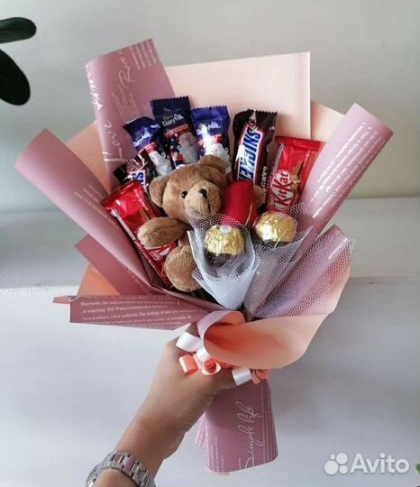 Сладкие подарки. Сладкий букет. Торт из конфет