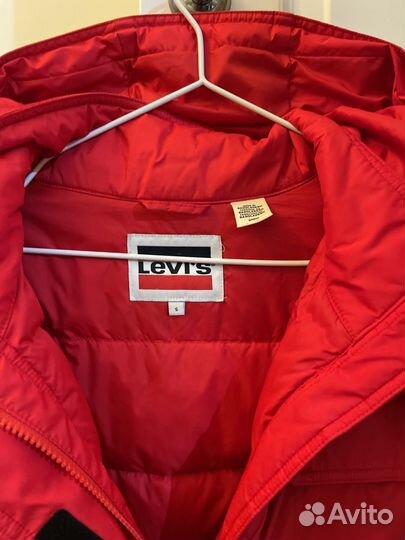Куртка женская осень зима Levis