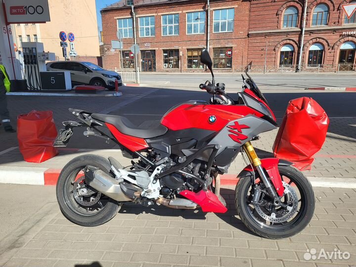 BMW F900XR продам