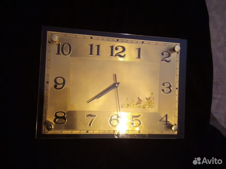 Декоративное панно часы Quartz 2000года