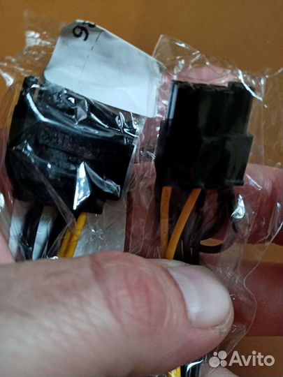 Переходник питания видеокарты