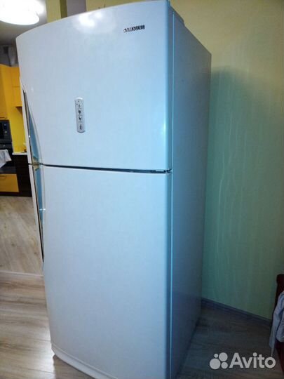 Холодильник samsung