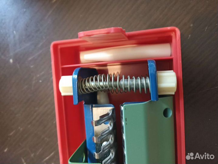 Устройство для ручного вязания