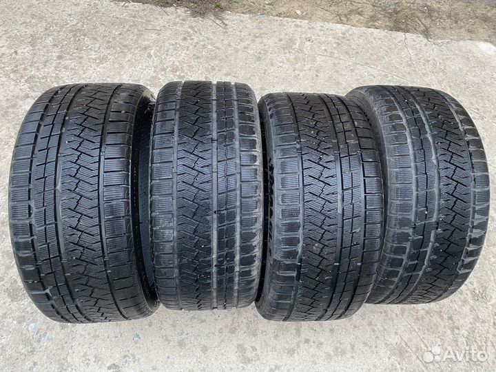 Triangle Snowlink TWT02 255/35 R20