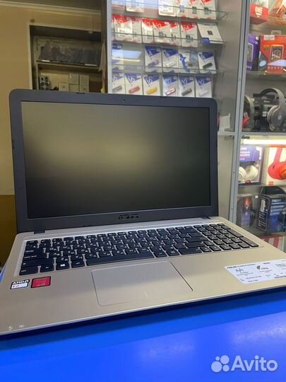 Ноутбук Asus R540Y