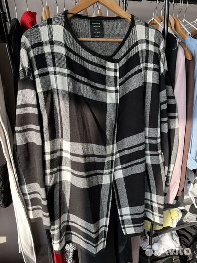 Женские вещи 42 размер