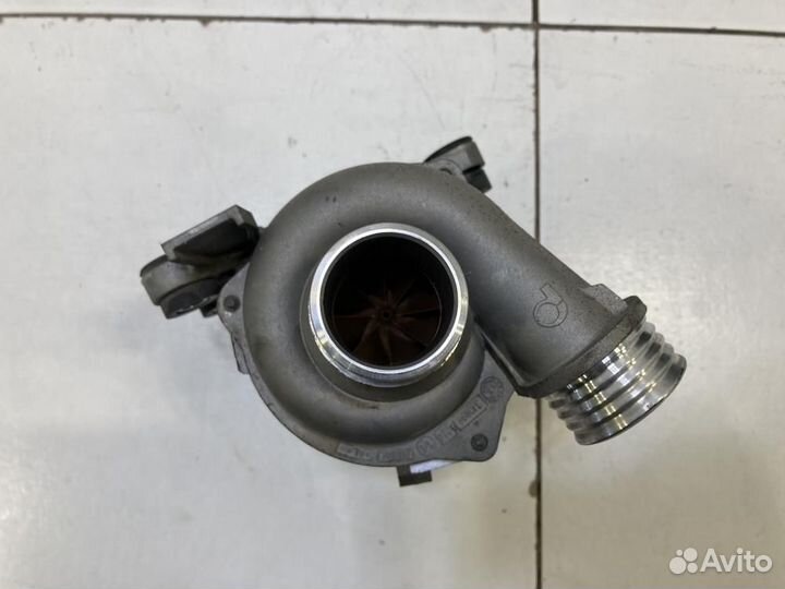 Насос водяной помпа BMW X3 F25