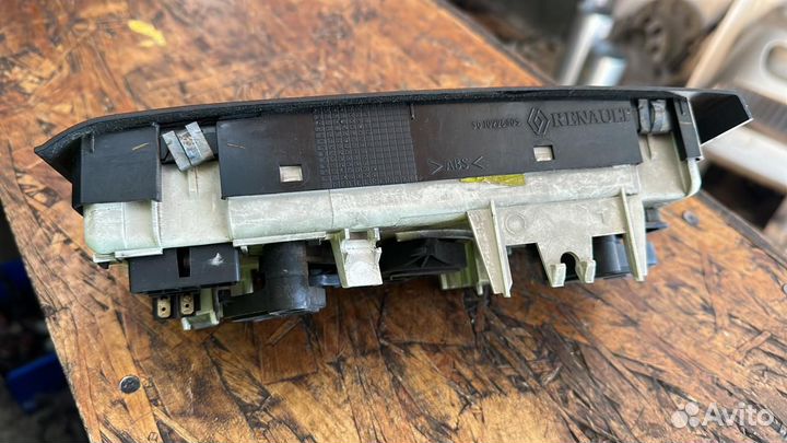 Блок управления климат контролем Renault 501022640