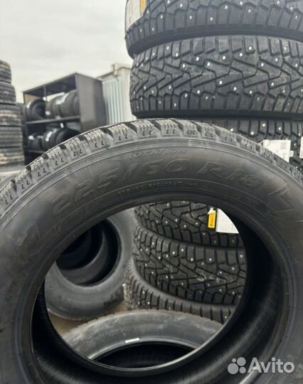 Pirelli Ice Zero 225/60 R18 104T