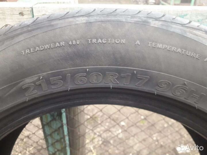 Kumho Solus SA01 Plus 215/60 R17 96H