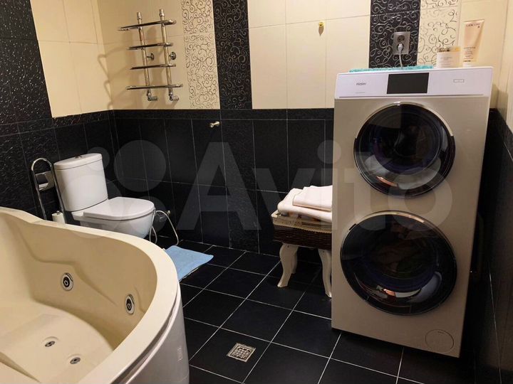 2-к. квартира, 64 м², 9/11 эт.