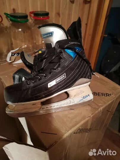Коньки хоккейные