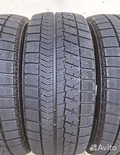 Bridgestone Blizzak VRX 215/55 R17 97V