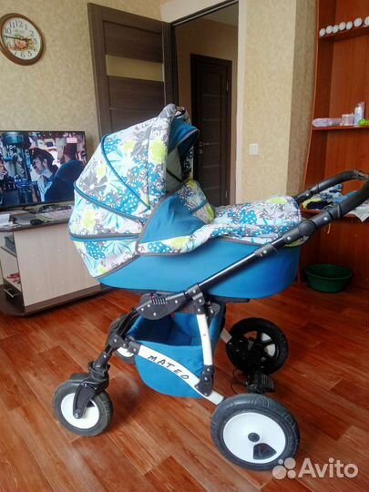 Прогулочная коляска