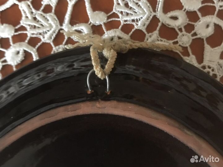 Настенная тарелка (блюдо)