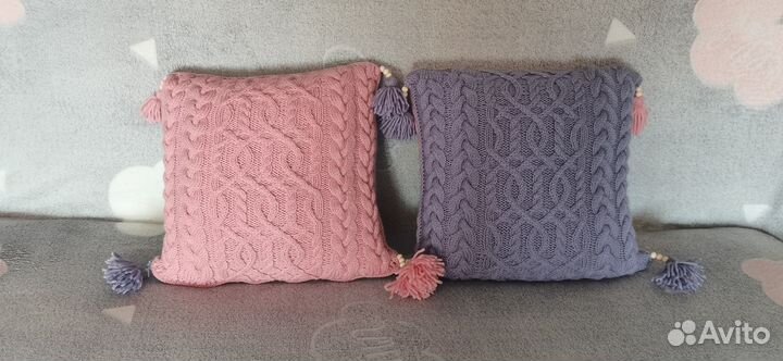 Декоративные подушки на диван