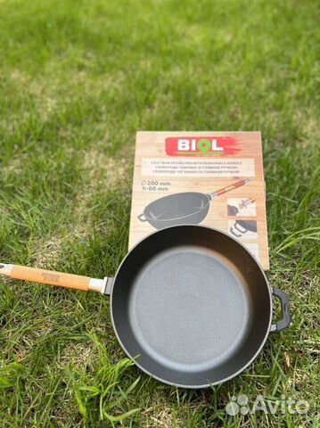 Чугунные казаны, жаровни, сковородки