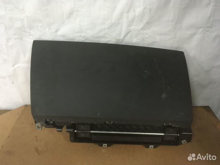 Бардачок с подушкой безопасности BMW E65 E66