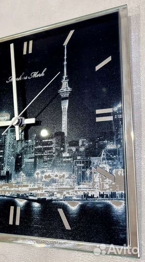 Стеклянные настенные часы Нью-Йорк