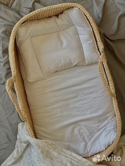 Вязаная люлька для новорожденного