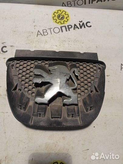 Эмблема Peugeot 308 EP6 2008