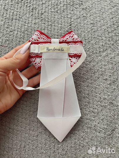 Брошь галстук для девочки