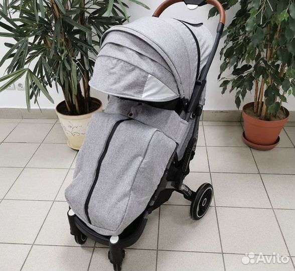 Коляска.коляска прогулка модель yoya plus max