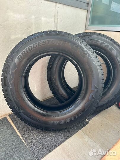 Bridgestone Blizzak DM-V2 215/70 R16 100S