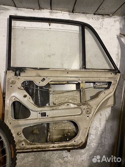 Дверь задняя правая ваз 2105