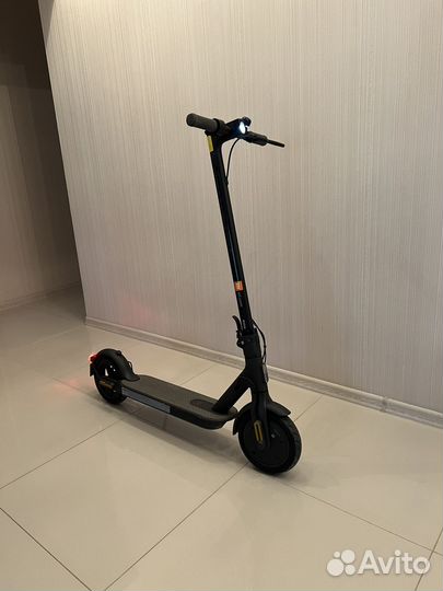Электросамокат Xiaomi Electric Scooter Essential