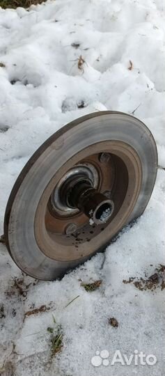 Покупал новое, проехал примерно 300 км