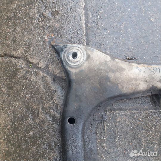 Подрамник ауди а4 б5 автомат