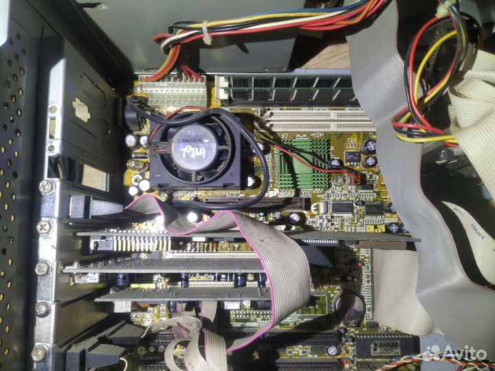 Компьютер старинный из 90