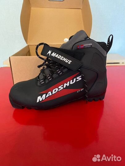 Лыжы Nordway 185 см рост с палками и ботинками