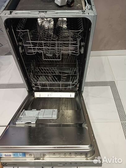 Посудомоечная машина Electrolux 45