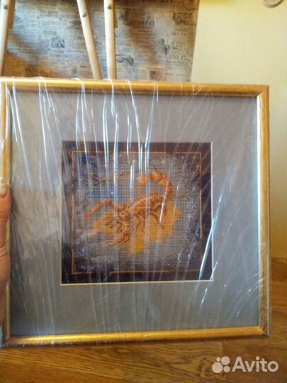 Картина вышивка скорпион