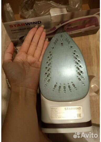 Тефлоновый Утюг с паром StarWind. Новый
