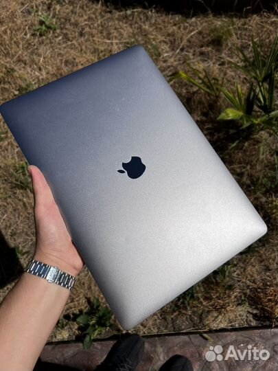 Macbook pro 15 2019 i9 512gb