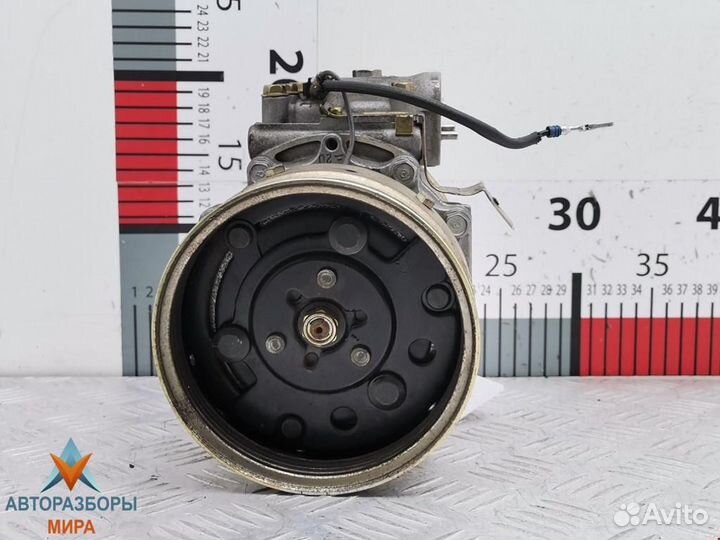 Компрессор кондиционера Mitsubishi Carisma 1999