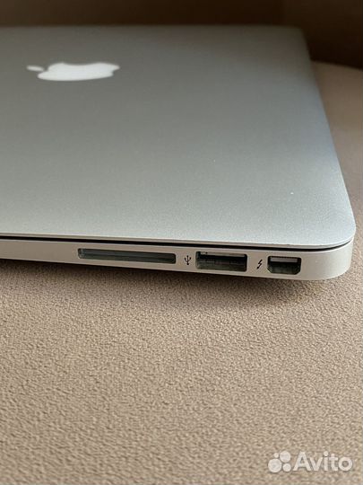 Apple MacBook Air Mid 2012