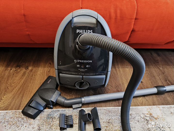 Пылесос Philips Expression FC 8611