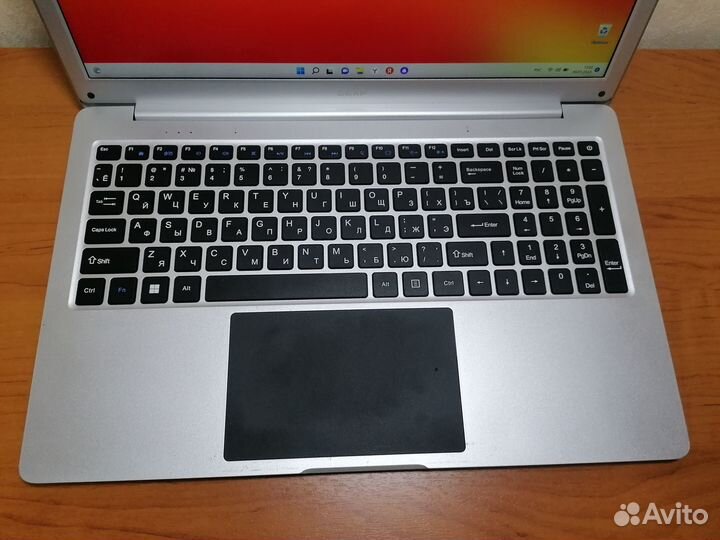 Ноутбук мощный (аналог MacBook)