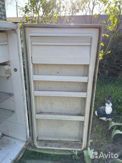 Холодильник наст