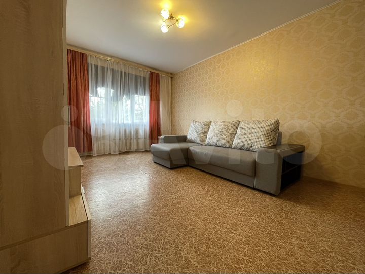 2-к. квартира, 56 м², 2/9 эт.