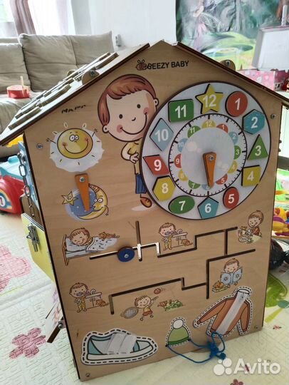 Бизиборд домик